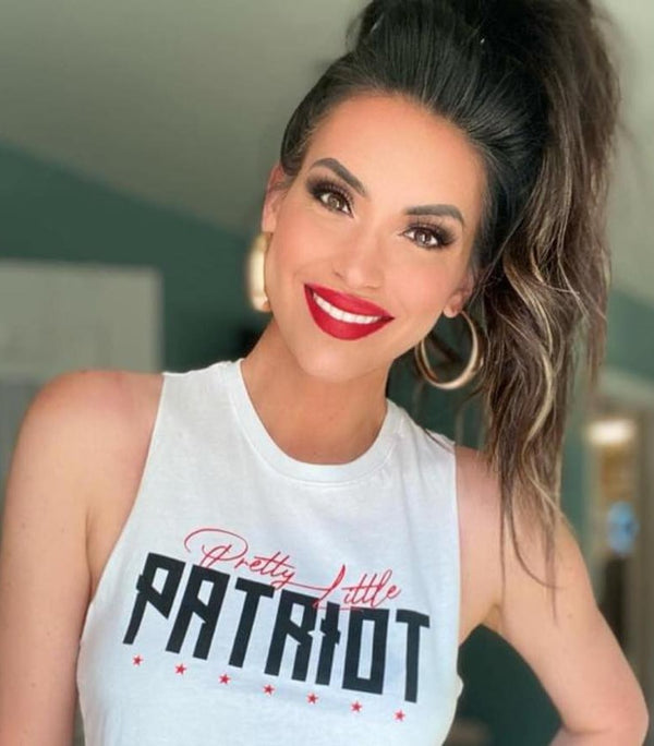 Nikki Chapman - Graphic Designer